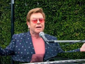 Elton John Keranjingan Permission to Dance BTS