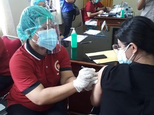 Pemkot Denpasar Klaim Kasus Corona Turun Usai 39 Ribu Warga Divaksin