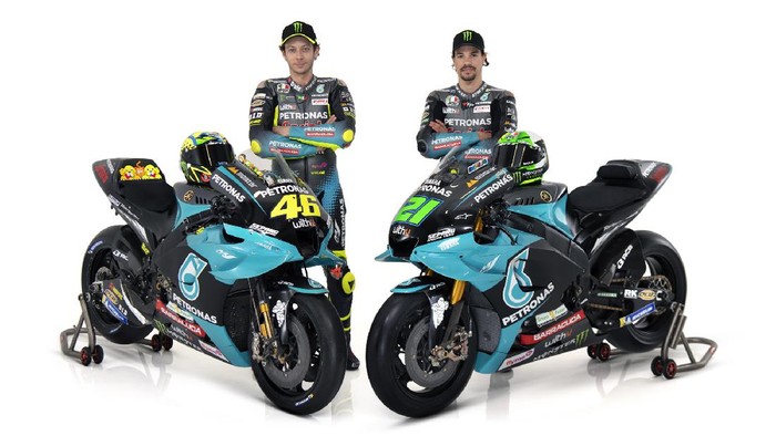 Valentino Rossi dan Franco Morbidelli saat peluncuran tim Petronas Yamaha untuk gelaran MotoGP 2021.