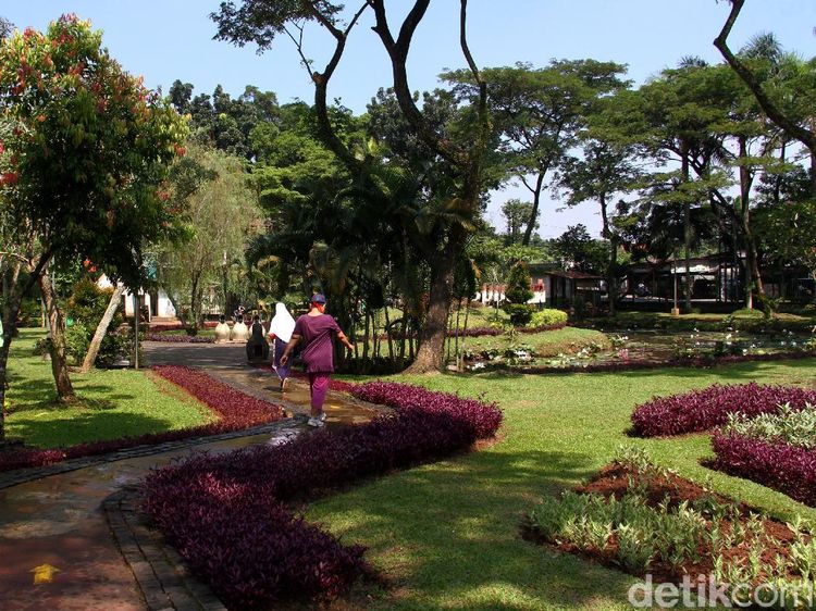 Asyik! Taman Kota Sudah Dibuka Lagi Lho