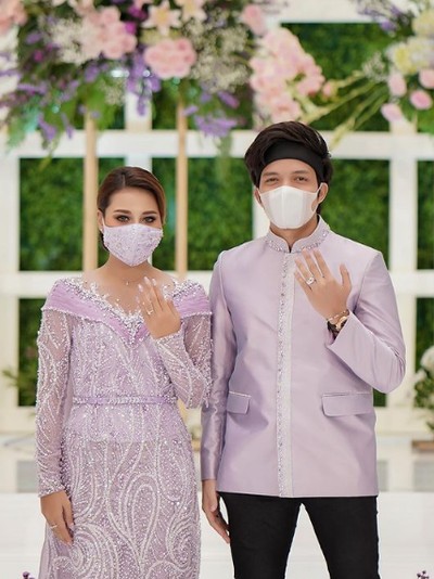 Aurel Hermansyah dan Atta Halilintar Lamaran Aurel Hermansyah dan Atta Halilintar.