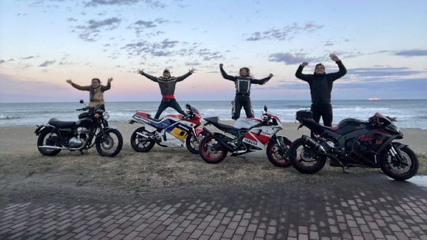 Bikers cantik ternyata pria