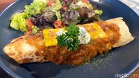 Jika biasanya taco disajikan dalam bentuk mini dengan tekstur tortila yang renyah. Kalau di Bottlenose Shack, cemilan khas Meksiko ini dibuat sebagai menu makanan utama yang enak dan mengenyangkan. Foto: detikFood