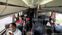 Di trayek ini, 27Trans Java menggunakan Jetbus 3+ SHD buatan karoseri Adiputro. Hanya ada 19 kursi untuk president class, 2-1 konfigurasinya.