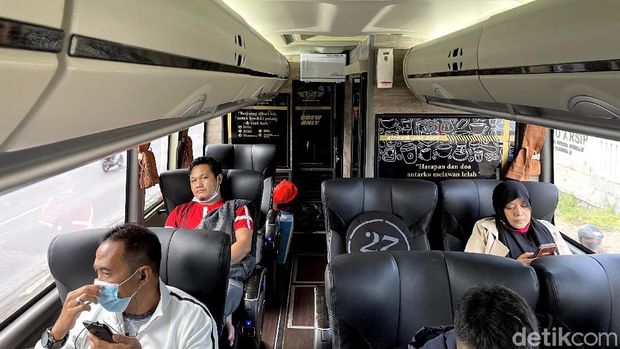 Bus President Class 27Trans Java
