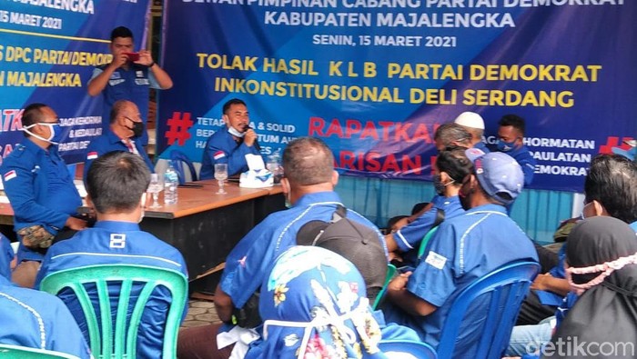 Demokrat Majalengka akan awasi non kader yang pakai atribut PD