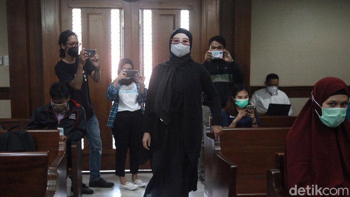 Jaksa penuntut umum pada KPK akan menghadirkan delapan orang saksi dalam sidang lanjutan kasus dugaan suap ekspor benur. Salah satunya istri Edhy Prabowo.