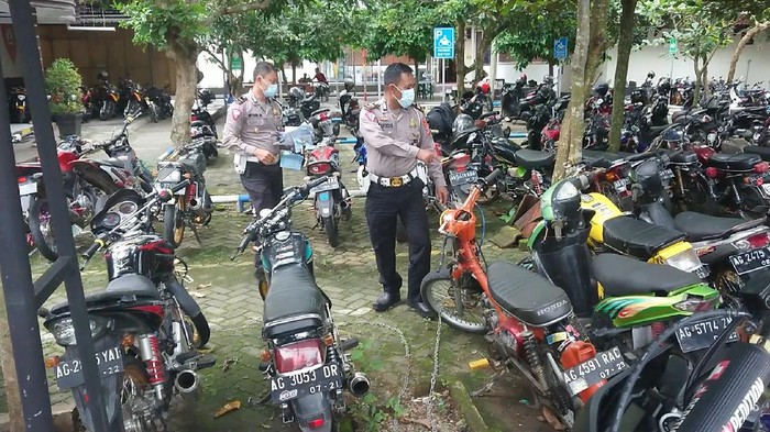 Jelang Ramadhan, Polisi Trenggalek Amankan Puluhan Motor Berknalpot Brong