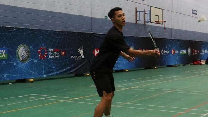Latihan Jonatan Christie jelang All England 2021.