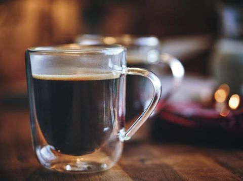 A cup of esprJumlah Kalori Secangkir Kopi Hitam, Kopi Sehat yang Kaya Manfaatesso black coffee