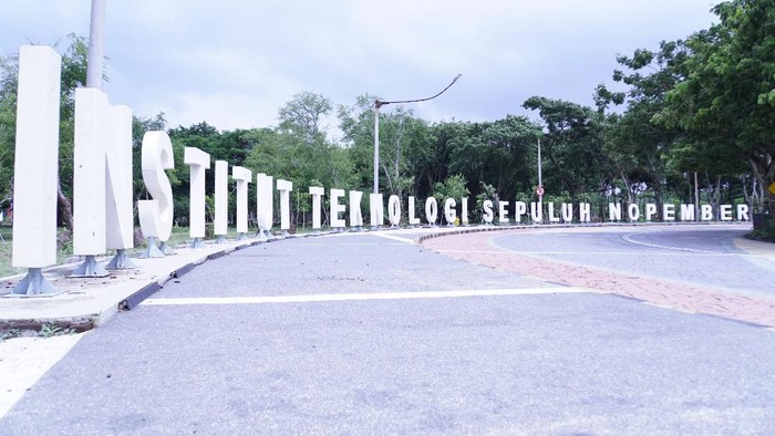 Kampus ITS Surabaya