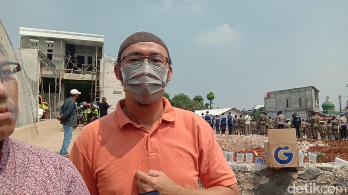 Kerabat pemasang tembok di Ciledug, Muhammad Hendri