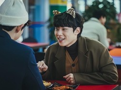 Kim Sung Cheol Minta Maaf Terciduk Voting Foto Seksi Dua Member IZ*ONE