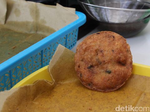 Krenyes Gurih Ote-ote Isi Ayam dan Nori yang Bikin Nagih