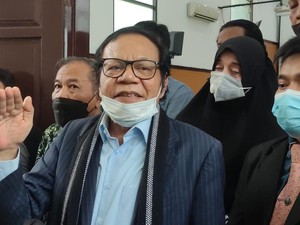 Pengacara Habib Rizieq Diperiksa Polisi soal Senjata Tajam di Mobil