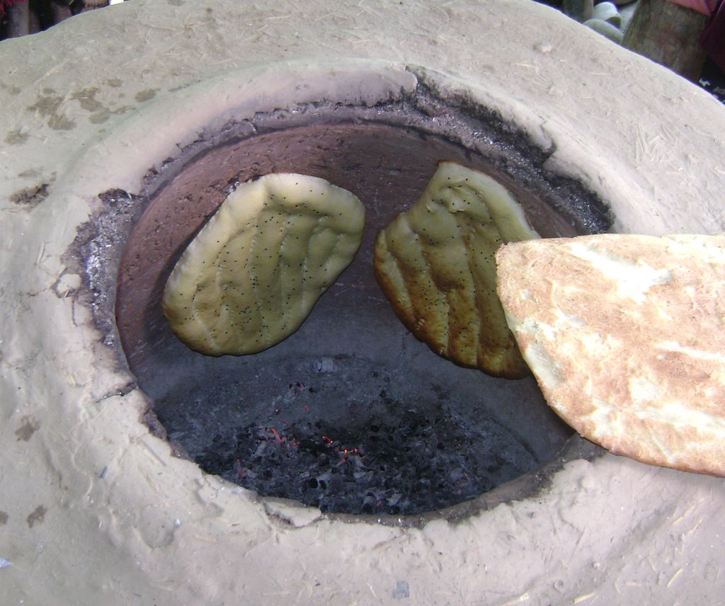 Ludahi Roti Untuk Pesta Pernikahan, Pria Ini Ditangkap Polisi