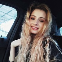 Baru kali ini saya bingung dengan bahasa saya sendiri, komentar salah seorang netizen. Pagi-pagi dibikin bengek sama mba bule, tambah netizen lain. Plis capek banget gua nahan bengek tengah malam, komentar netizen lain. Bener-bener kalo sama ka Natasya, jadi susah memahami bahasa sendiri, komentar netizen lainnya. Foto: Instagram/@nastasyashine