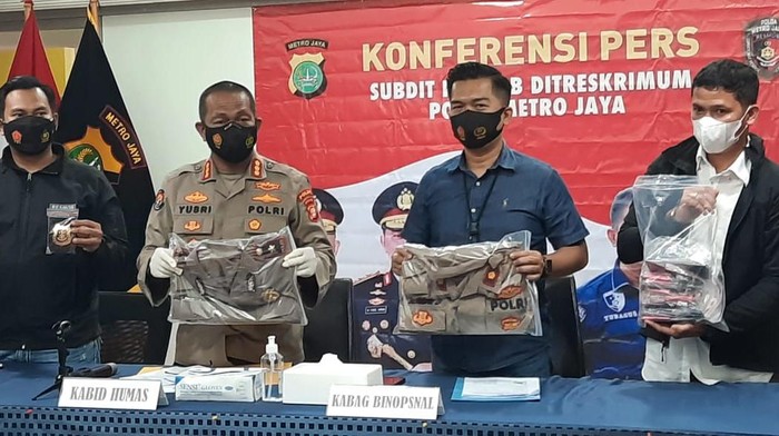 Polda Metro Jaya tangkap polisi gadungan yang memeras PSK dan germo.