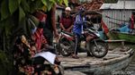 Potret Ojek Perahu di Kampung Nelayan Demak