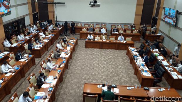 Rapat Komisi III DPR dan Menkum HAM Yasonna Laoly pada Rabu (17/3/2021)