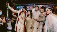 Sederetan artis diundang di acara tersebut. Tampak Denny Sumargo dan sang istri, ada juga Luna Maya. (Dok. Pribadi Melissa Ginting )