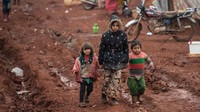 Terlepas dari semua itu, anak-anak di seluruh Suriah terus berjuang untuk perdamaian dan mencoba membangun kehidupan yang lebih baik. Burak Kara/Getty Images.