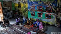 Tercatat, salah satu perjuangan yang berhasil Masnuah dan kelompoknya lakukan adalah memberikan pengakuan pekerjaan nelayan untuk 32 anggotanya pada 2017. Sebelumnya, kolom pekerjaan para nelayan perempuan di KTP tertulis buruh, atau ibu rumah tangga, tapi kini berganti nama menjadi nelayan perempuan.