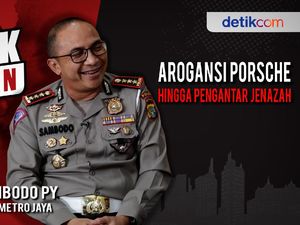 Blak-blakan, Ugal-ugalan Mobil Mewah & Pengantar Jenazah