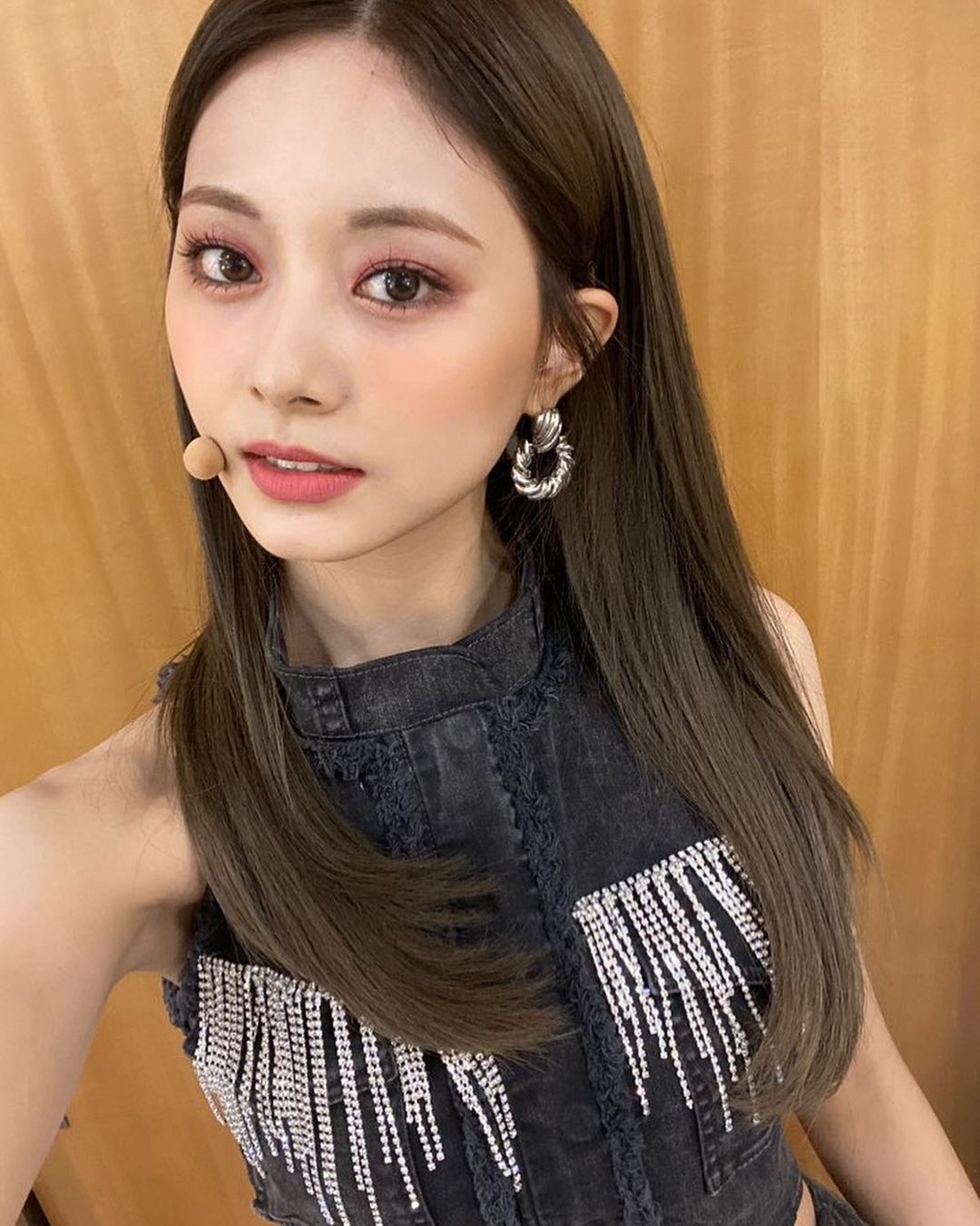 TWICE's Tzuyu (Tangkapan Layar Instagram @twicetagram)