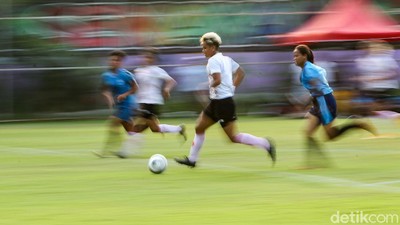 Uji Coba, Timnas Putri Bantai Tim Cirebon 15-0