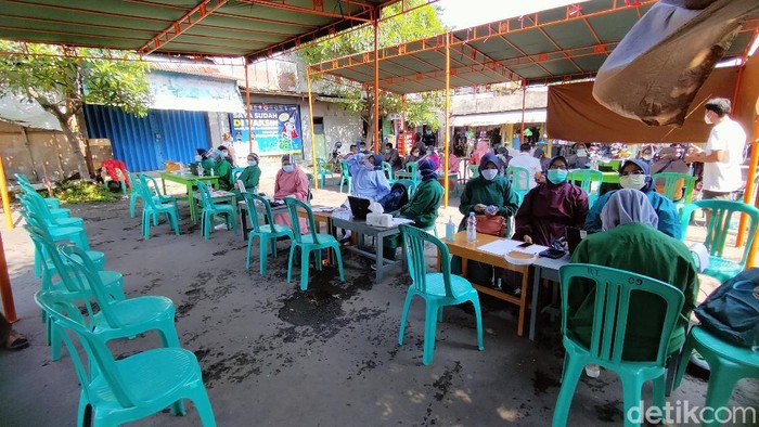 Vaksinasi Pedagang di Pasar Majalengka