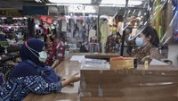 Disiplin protokol kesehatan dan penerapan 5M tetap tidak boleh kendor.  