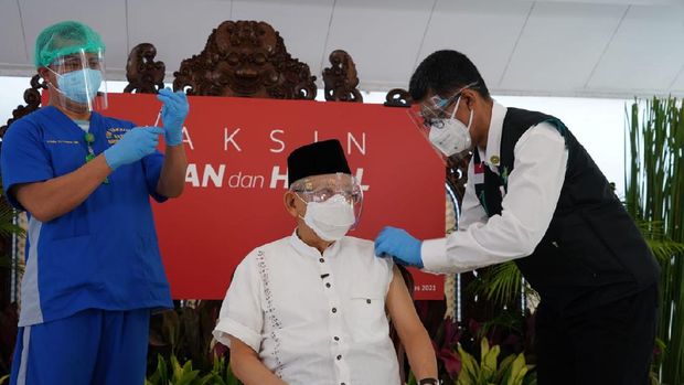 Wakil Presiden Ma'ruf Amin menerima vaksin Covid-19 dosis kedua (Dok. Setwapres)
