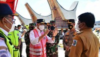 Menteri Perhubungan Budi Karya Sumadi hari ini, Rabu (17/3), meninjau Bandara Toraja, di Kabupaten Tana Toraja, Sulawesi Selatan yang akan diresmikan Presiden Joko Widodo besok, Kamis (18/3).