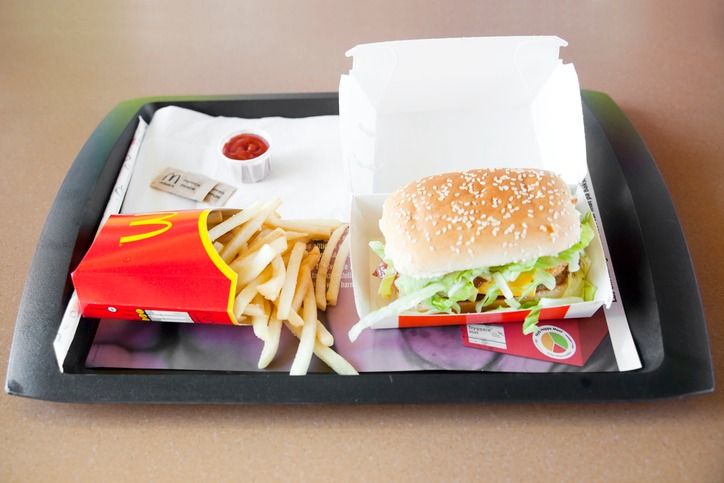 Ini Penampakan Burger Mcdonald's dan Kentang Goreng Setelah Disimpan 17 Tahun