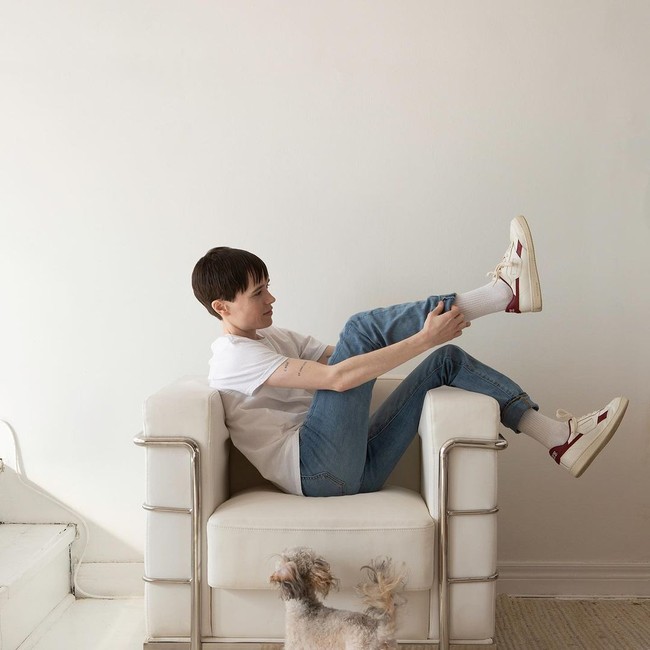 Kepada Time, Elliot Page berbicara blak-blakan soal transisi hidupnya. Aktor 34 tahun ini mengaku senang dapat menjadi contoh agar kaum transgender tak lagi dianggap monster. (Foto: Dok. Time/Wynne Neilly)