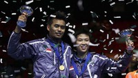 Tony Gunawan dan Candra Wijaya menjadi juara All England pada 1999. Graham Chadwick /Allsport.