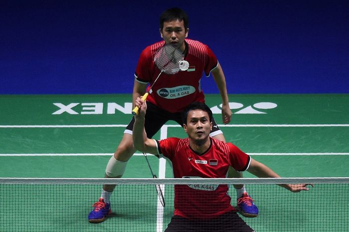Foto Top 10 Pebulutangkis Indonesia yang Juara Dunia Heboh pebulutangkis Indonesia yang di WO dari ajang All England 2021. Berikut pemain top Indonesuia yang pernah mengukir sejarah di ajang bergengsi itu.
