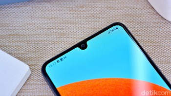 Kamera di bagian depan 20 MP. Foto: Adi Fida Rahman/detikINET