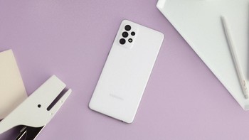 Ini Galaxy A72 Awesome White. Foto: dok Samsung