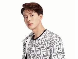 8 Gaya Jackson Wang, Idol KPop Ganteng yang Kolaborasi dengan Afgan