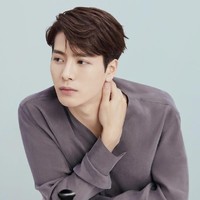 Dalam postingannya, Afgan mengungkap perilisan lagu ‘M.I.A’ ditunda selama setahun karena pandemi. Ia pun mengaku dirinya penggemar Jackson Wang. Foto: dok. jacksonwang852g7.