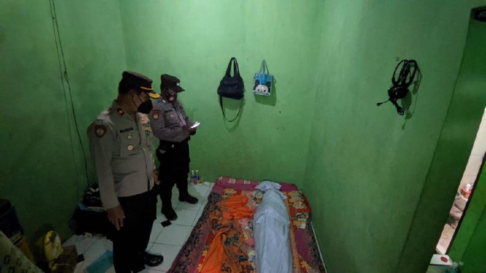 jenazah istri diinapkan di kos