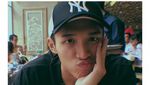 Melaju ke Babak II All England, Ini Pose Jonatan Christie saat Nongkrong di Kafe