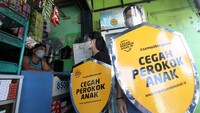 Dalam kegiatan ini, Gaprindo bekerja sama dengan Asosiasi Pengusaha Ritel Modern Indonesia (Aprindo) mengajak para peritel agar selektif dalam melayani konsumen dan menolak secara tegas anak di bawah umur mengakses rokok.