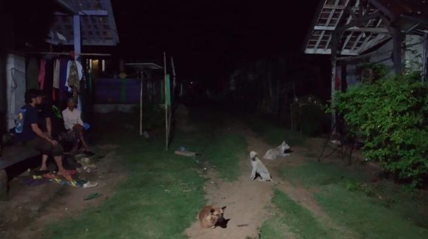 Suasana Kampung Sukasirna, Sukabumi.