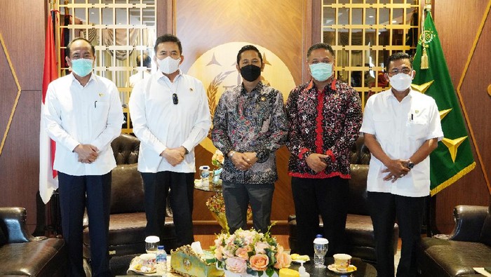 Ketua Komisi Yudisial (KY) Mukti Fajar Nur Dewata menemui Jaksa Agung ST Burhanuddin (Istimewa)