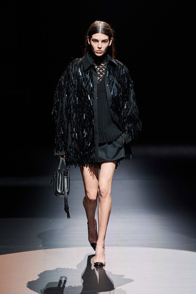 Fashion show Valentino untuk koleksi fall 2021.  Foto: dok. Salvatore Dragone / Gorunway/Valentino.