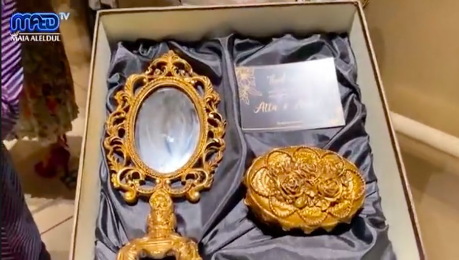 Maia Estianty Ungkap Isi Suvenir Lamaran Aurel-Atta