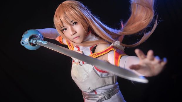 Mengenal Elfhee, Dara Manis yang Jago Main AOV dan Doyan Cosplay